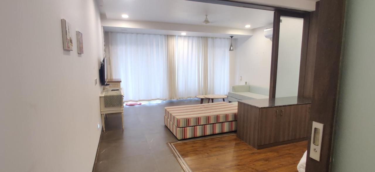 Aarju Luxurious Wave Lägenhet Calangute Exteriör bild